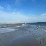 8 Person In Fano-by Traum *