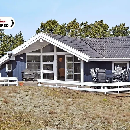 8 Person In Fano-by Traum *